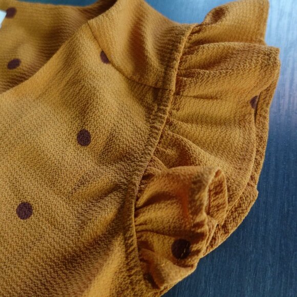 Lily White Blouse - Picture 4 of 4